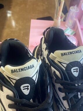 Balenciaga runner size 11